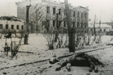 Вид центральной улицы Георгиевска, после отступления немецких оккупантов. 1943 год Государственный архив Ставропольского края