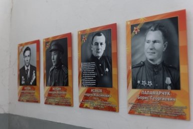 Дом, который помнит войну: “Бессмертный полк” устроила в подъезде жительница Ставрополя