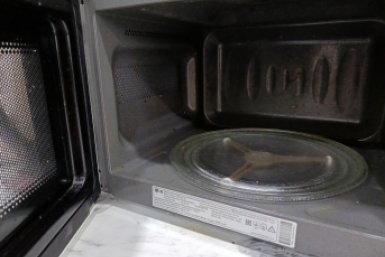 Разводим 2 ложки в воде - через 10 мин. микроволновка как новая: без жира и засохшей еды ИА StavropolMedia