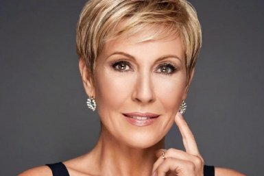 2 стрижки работают как фотошоп: скроют морщины и пигментны пятна - находка для женщин 55+ ИИ Kandinsky (18+)