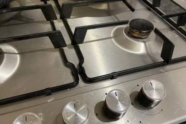 Ждем 20 мин и смываем: решетка плиты посвежела, жир и нагар как миленький отслоился ИА StavropolMedia