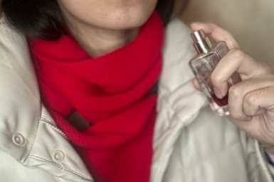 Аромат держится 5 дней: куда нужно наносить духи зимой - слышно из-под шарфа ИА Stavropol.Media