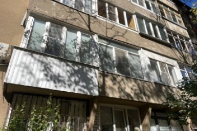 Взял обычные бруски — и теперь хожу по балкону босиком: забыл про холод в -30 ИА SevastopolMedia