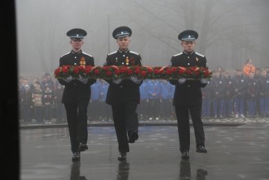 Минутой молчания открыли футбольный турнир памяти Владислава Духина в Ставрополе
