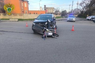 На Ставрополье подростки пострадали в ДТП, где питбайк столкнулся с легковушкой пресс-служба прокуратуры Ставрополья