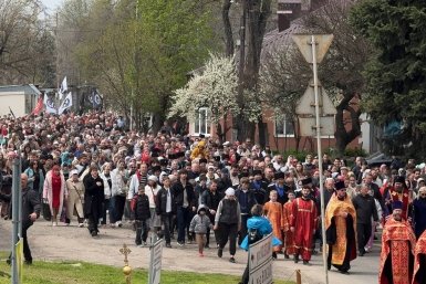 Тысячи жителей Пятигорска прошли в Пасхальном крестном ходу 19 апреля Соцсети главы Пятигорска Дмитрия Ворошилова