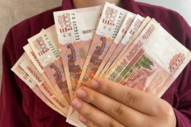 Россиян с наличными деньгами предупредили о новых правилах: уже вступили в силу