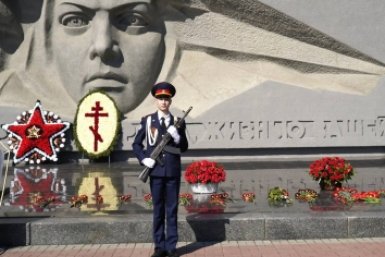 В Ставрополе у мемориала Вечная Слава почтили память героев, павших в годы ВОВ Соцсети губернатора Ставрополья Владимира Владимирова