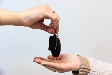 Суд в Ставрополе обратил в доход государства квартиры и Porsche госслужащего Яна Гайдук, ИА PrimaMedia