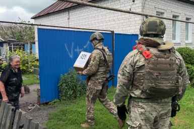 Создают полосу безопасности: как помогают жителям на линии боевого соприкосновения