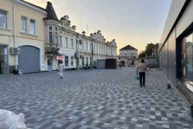 Когда закончатся работы пешеходной зоны улицы Шаумяна в Ставрополе, рассказал мэр города