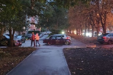 Шорох листьев и золотые аллеи: осень пришла в Ставрополь