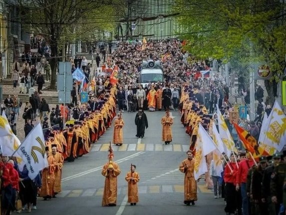 В Ставрополе заработают 16 елочных базаров во всех трех районах
