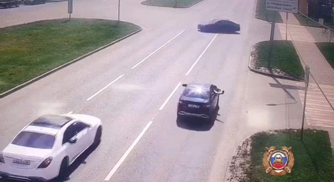За беспредел на дороге в Ставрополе наказали водителей свадебного кортежа