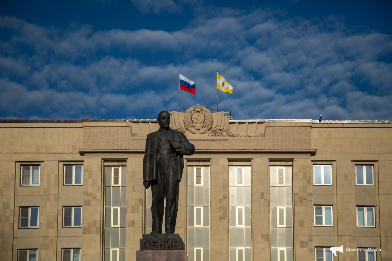 Как в течение 70 лет менялась площадь Ленина вместе с памятником в Ставрополе ИА Stavropol.Media