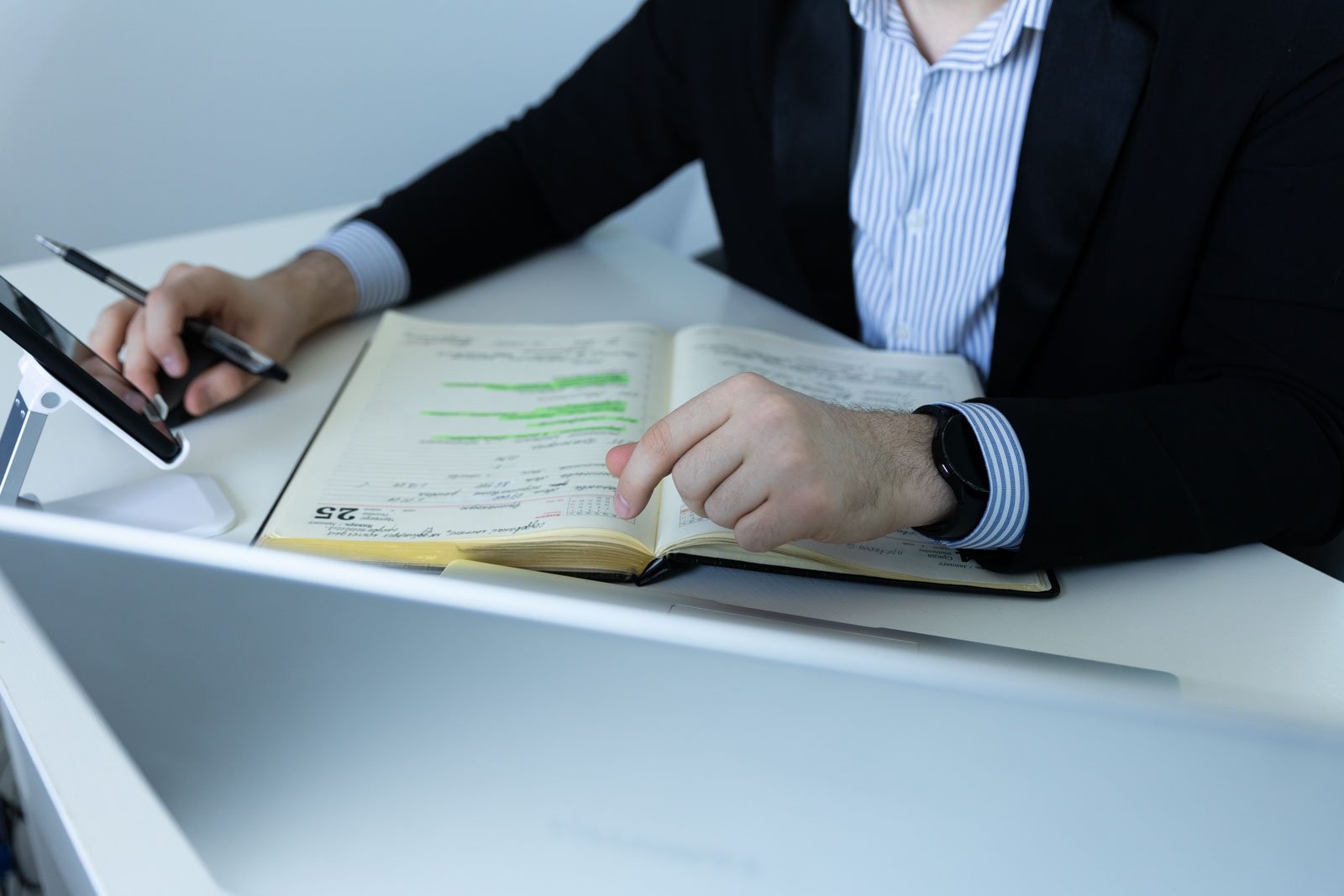 Работодатели перестали смотреть на возраст соискателей - глава минтруда Ставрополья Артём Хорошилов  , ИА Stavropol.Media