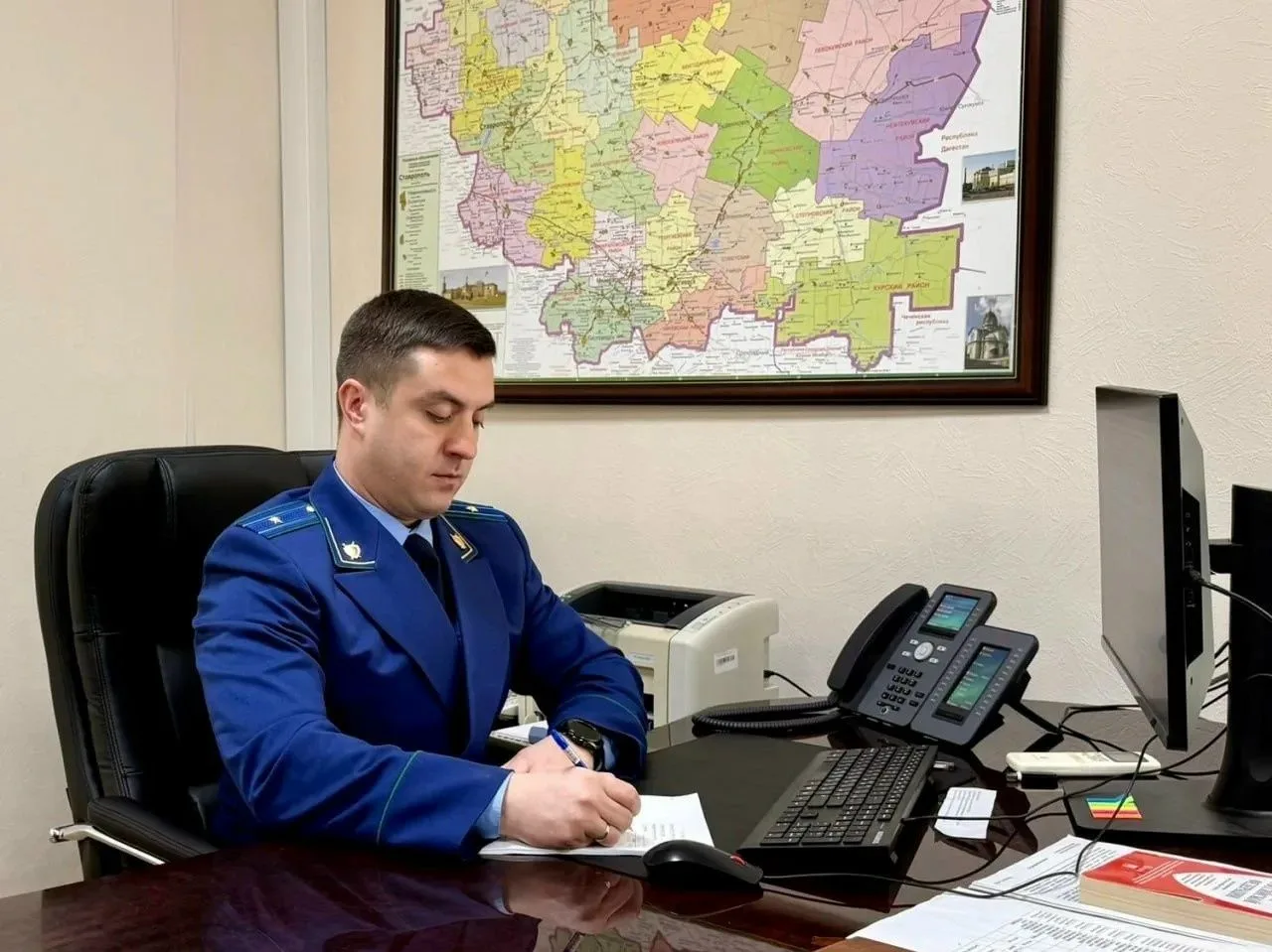 По требованию прокурора ограничили доступ к аварийному зданию на Ставрополье Прокуратура Ставропольского края