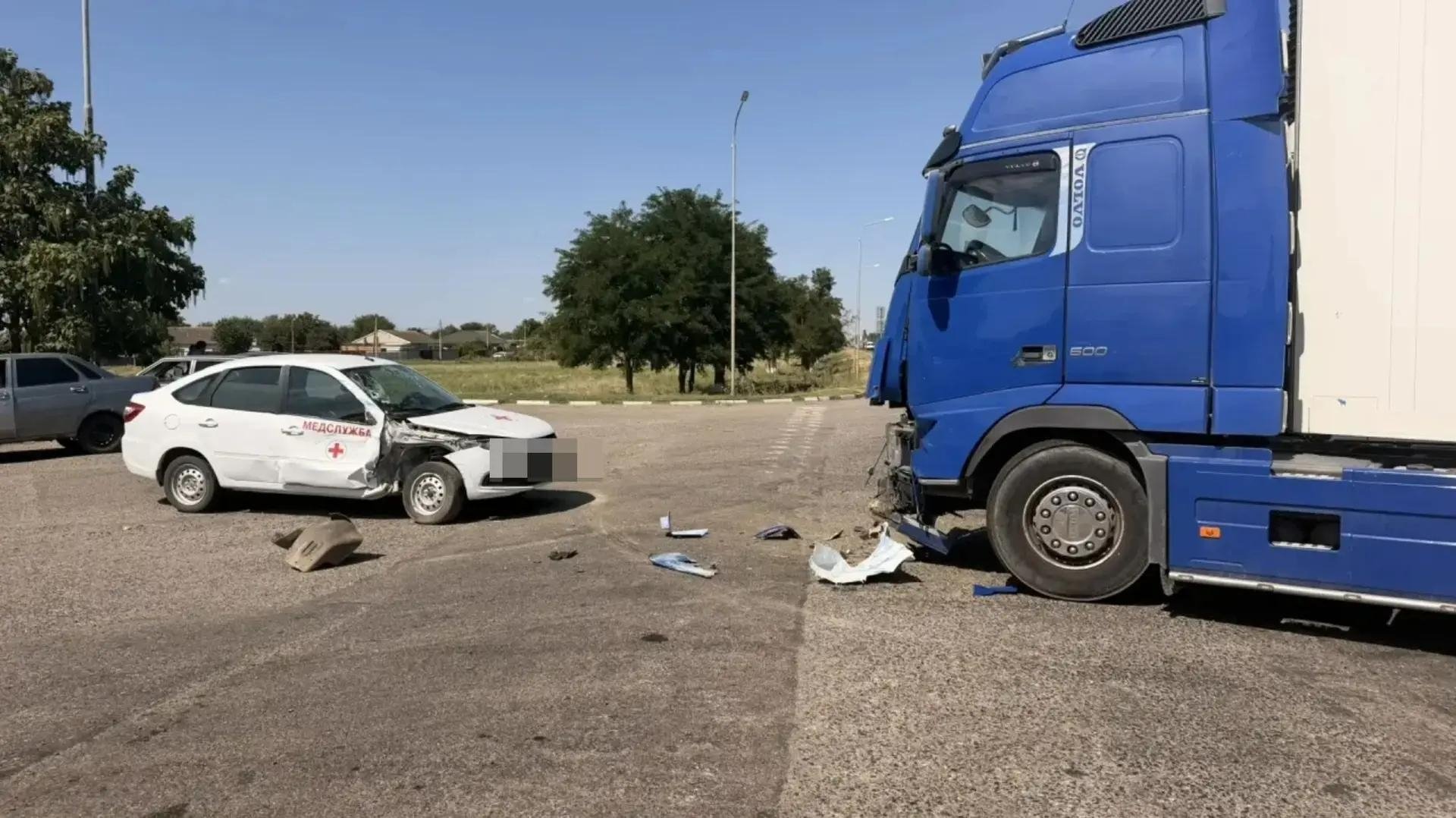 Смертельное ДТП с участием скорой на и КАМАЗа произошло на Ставрополье Госавтоинспекция Ставрополья