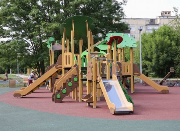 В Демино завершили благоустройство нового сквера